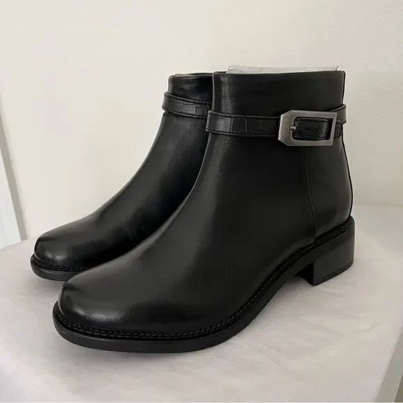Clarks Maye Grace Leather Ankle Bootie, Black Leather New in Box - Picture 9 of 12